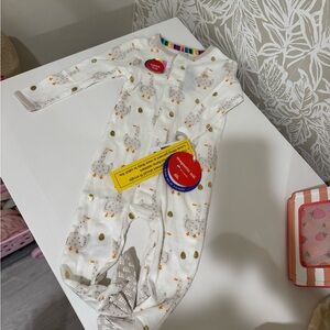 Magnetic Me footie